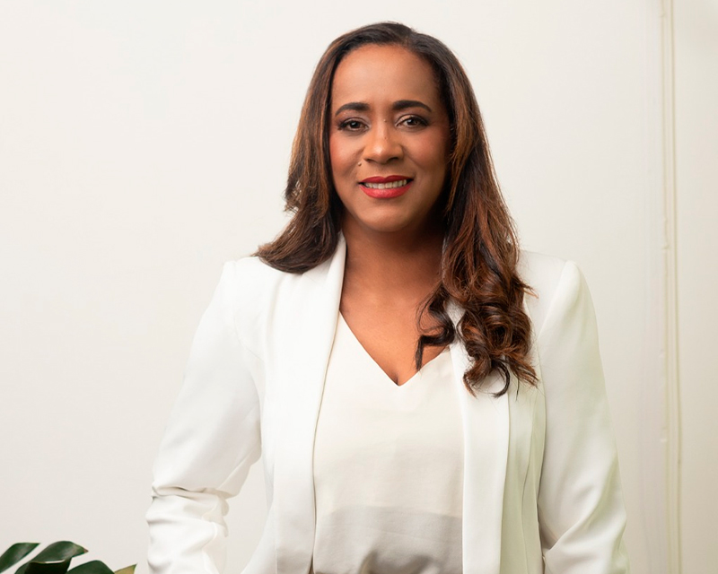 Quem é Márcia Santos?